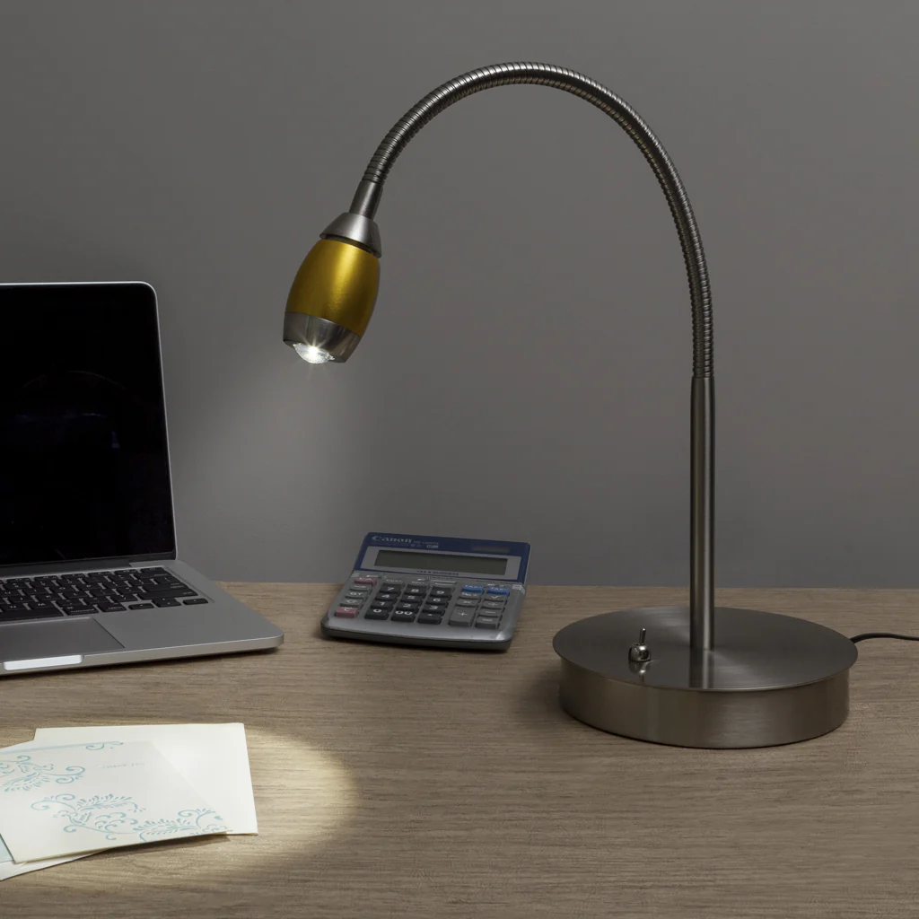 FOCUS Adjustable Beam Desk Lamp - Image 7