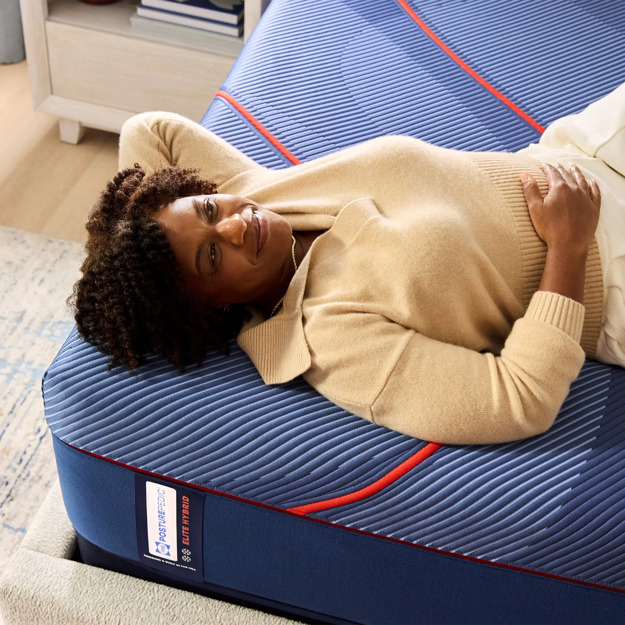 Sealy Posturepedic® Elite Hybrid Medium Mattress - Image 4