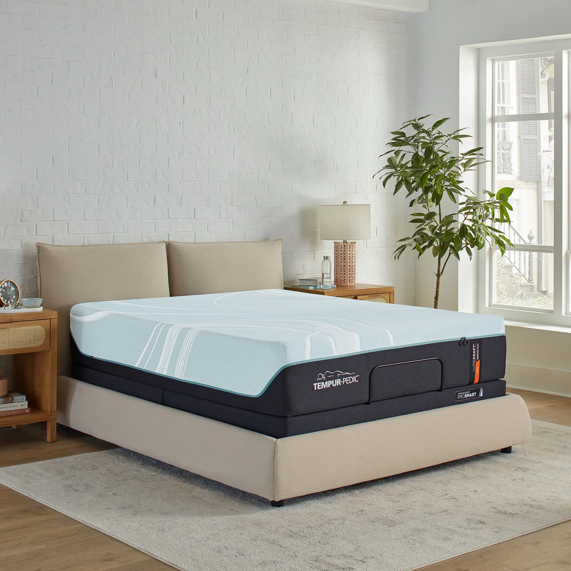 TEMPUR-LuxeAdapt® Firm Mattress - Image 14