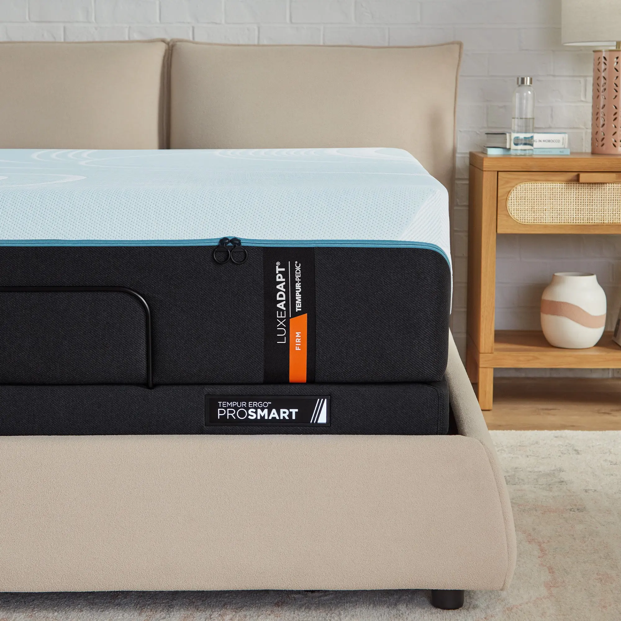 TEMPUR-LuxeAdapt® Firm Mattress - Image 15