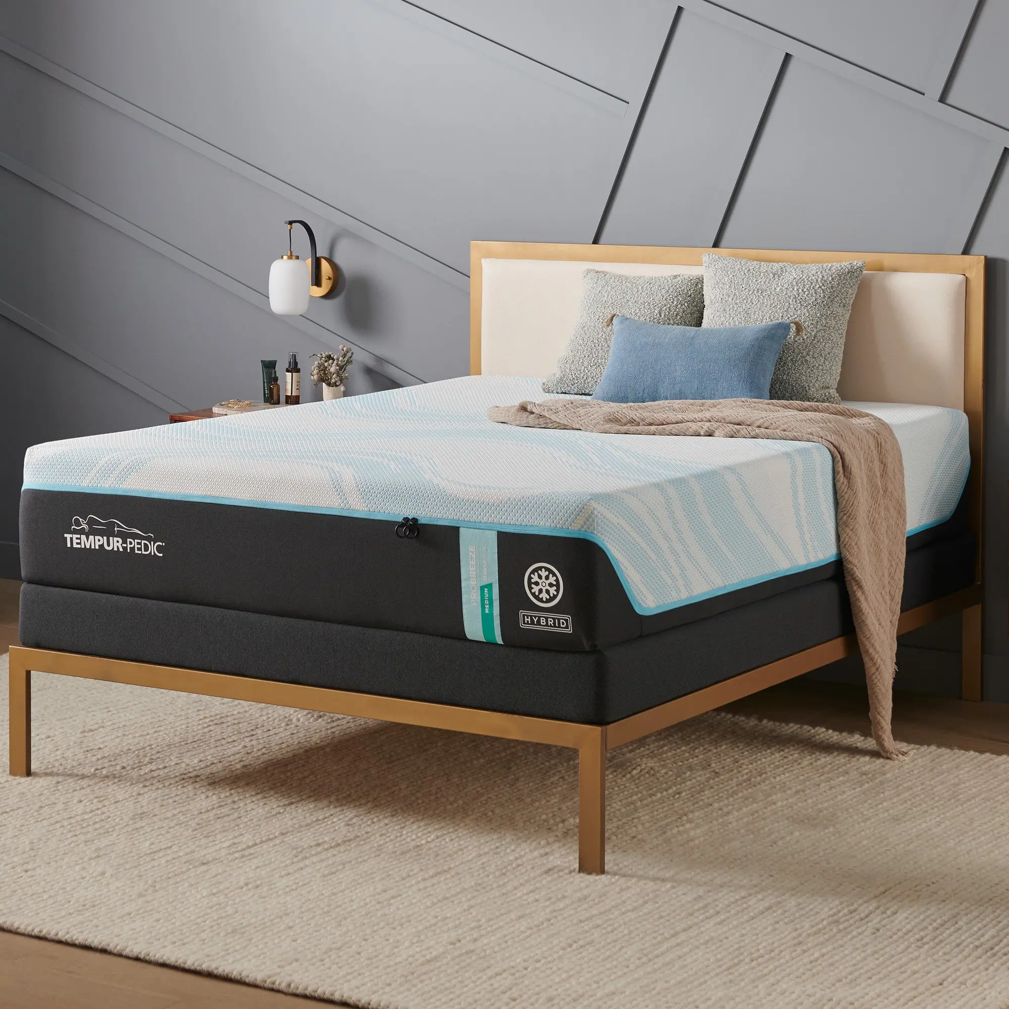 TEMPUR-PRObreeze® Medium Hybrid Mattress